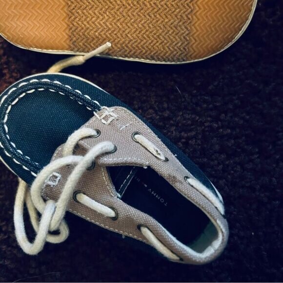 Preloved Dark Blue Baby and Toddler Loafers Boat Shoes size 3M - Picture 3 of 3